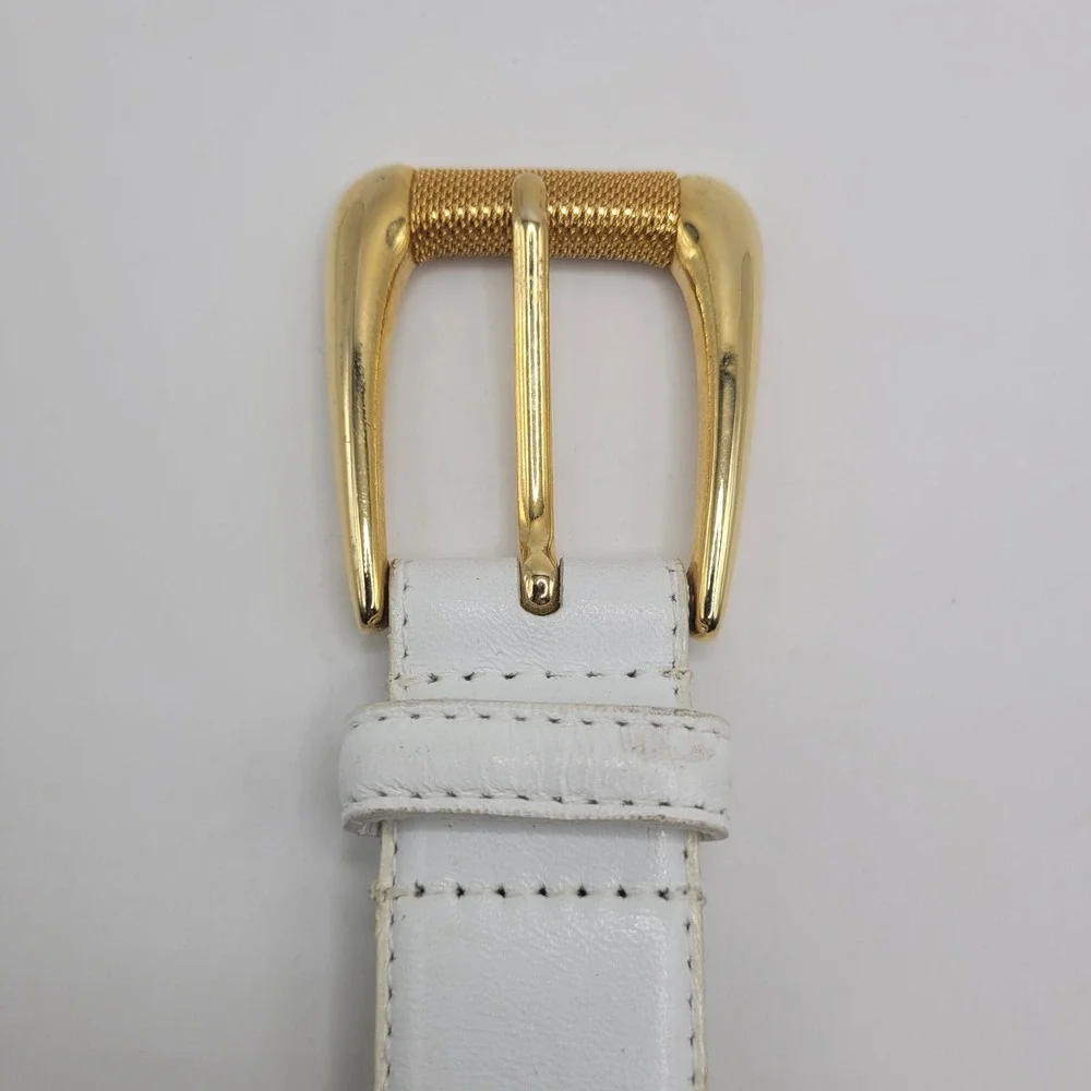 Vintage Liz Claiborne Belt Med White Leather 90s Preppy Quiet Luxury Minimalist